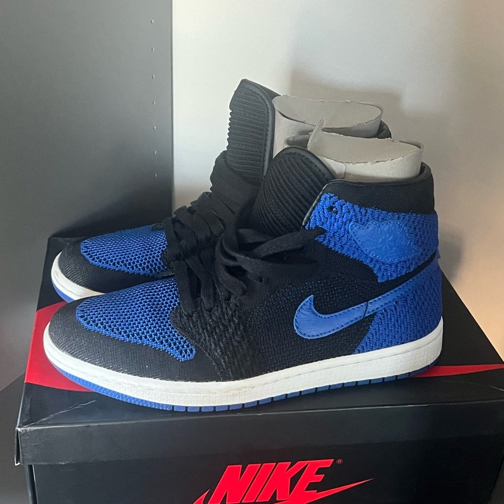*EUC* JORDAN 1 RETRO FLYKNIT ROYAL